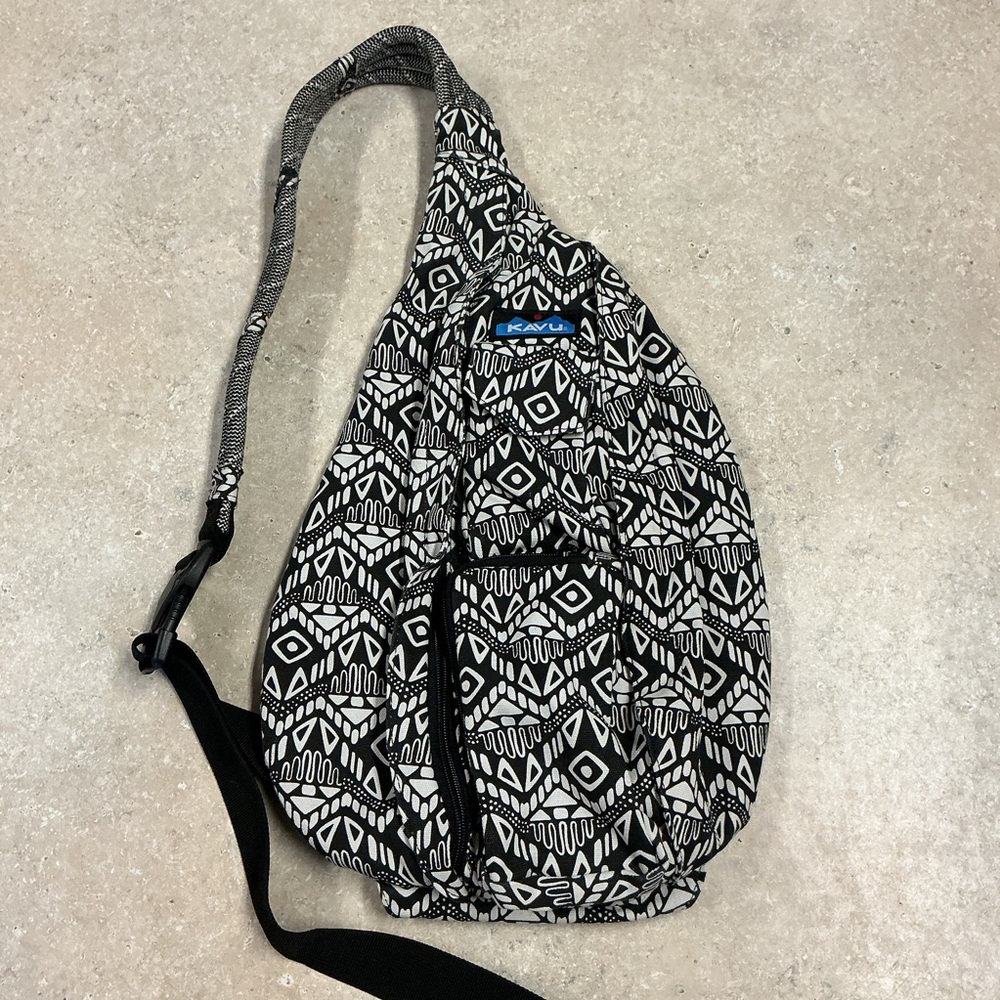 Kavu Sling Bag Black White Aztec Geometric Pattern Canvas Backpack